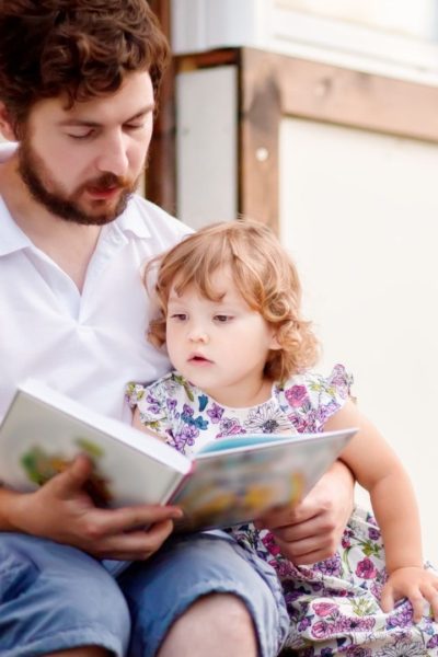 creative times to read to a toddler who doesn't like books